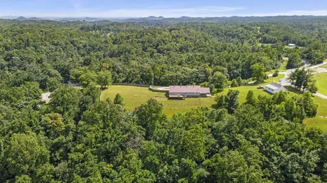 83 Farley Lane Hartsville TN 37074