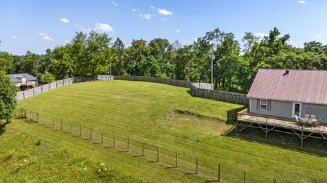 83 Farley Lane Hartsville TN 37074