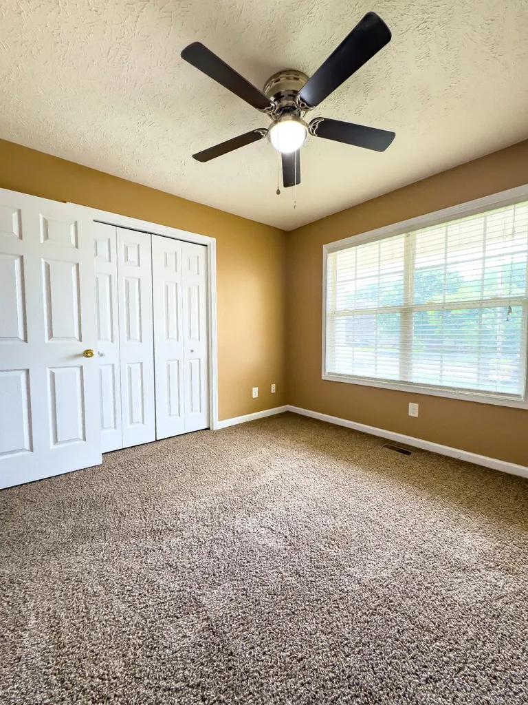 3510 Clover Hill Dr, S Clarksville TN 37043