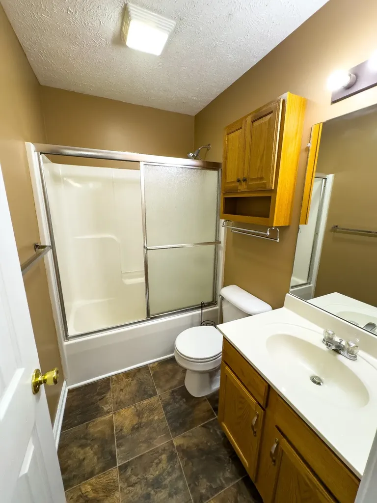 3510 Clover Hill Dr, S Clarksville TN 37043