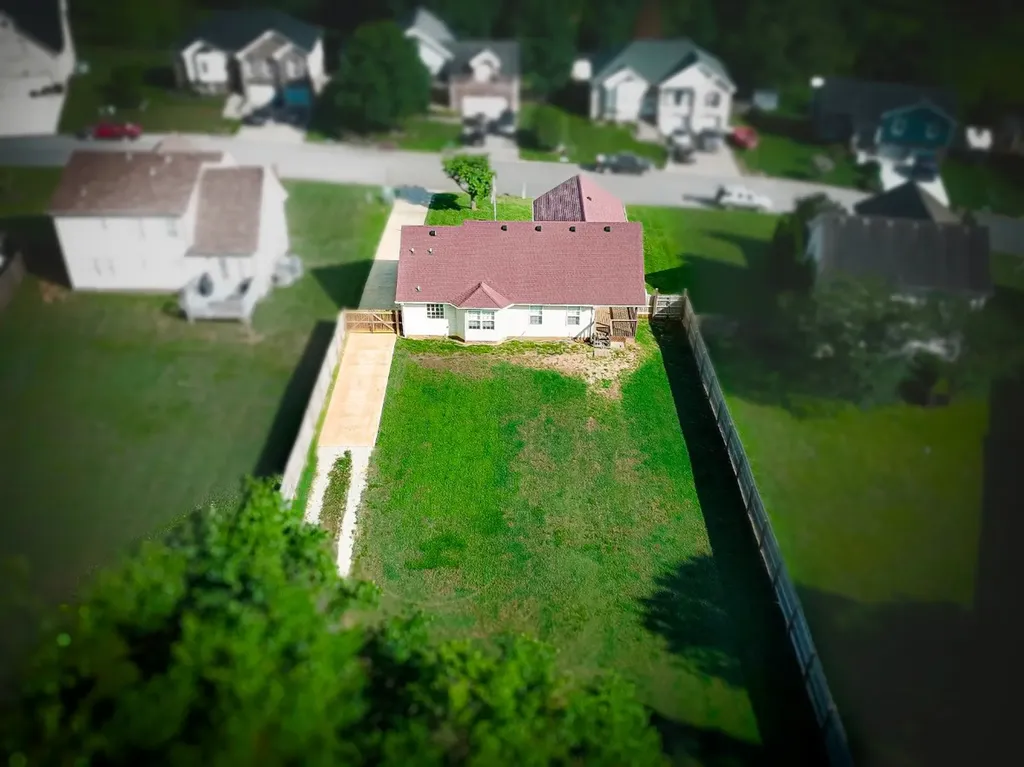 3510 Clover Hill Dr, S Clarksville TN 37043