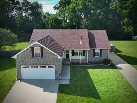 3510 Clover Hill Dr, S Clarksville TN 37043
