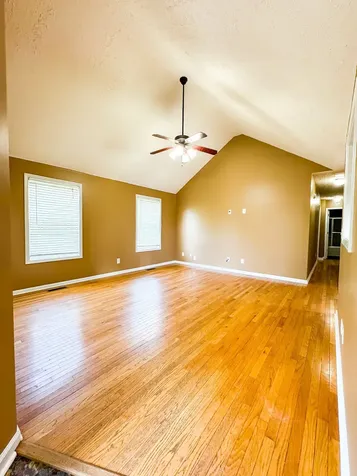 3510 Clover Hill Dr, S Clarksville TN 37043