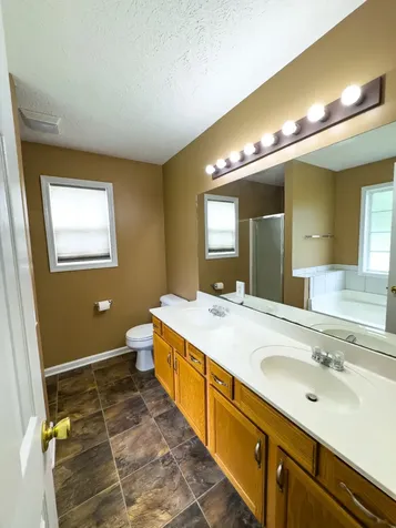 3510 Clover Hill Dr, S Clarksville TN 37043