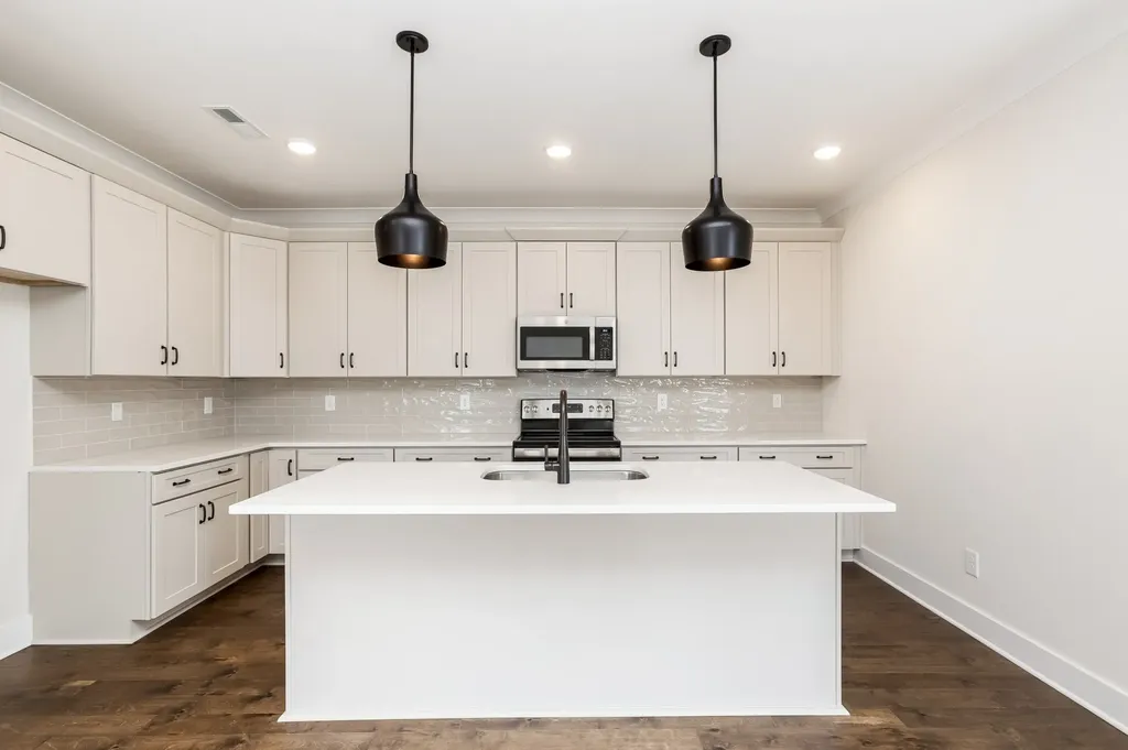 313 Jasmine Park Hermitage TN 37076