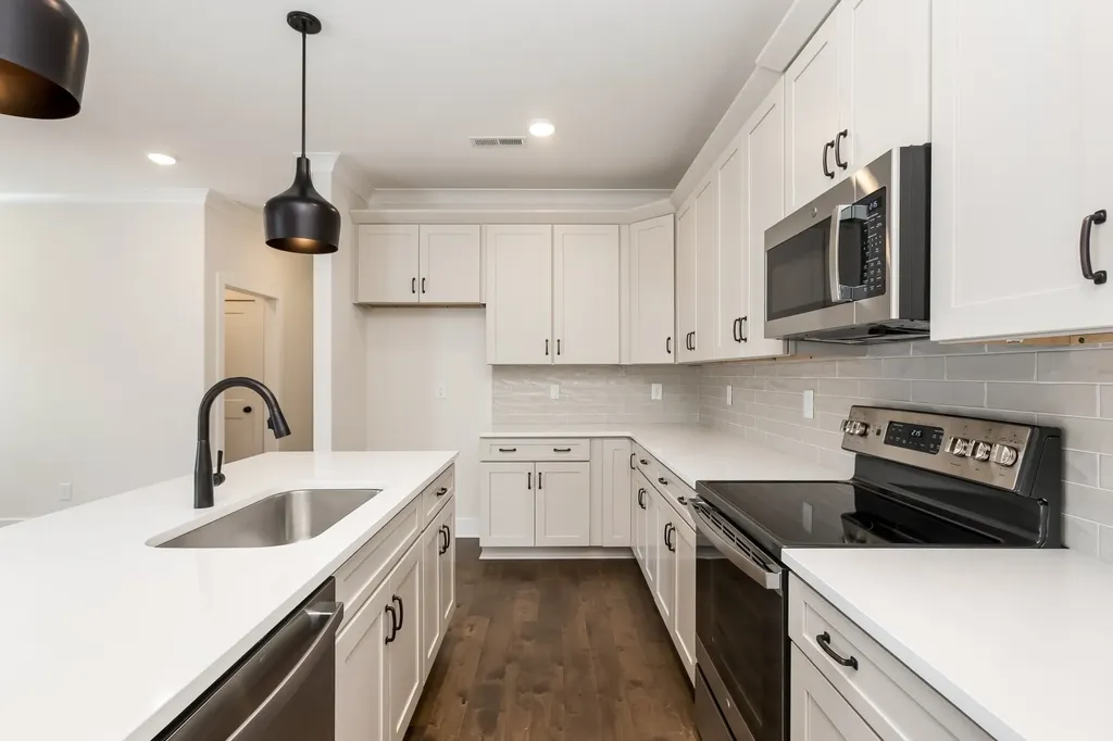 313 Jasmine Park Hermitage TN 37076