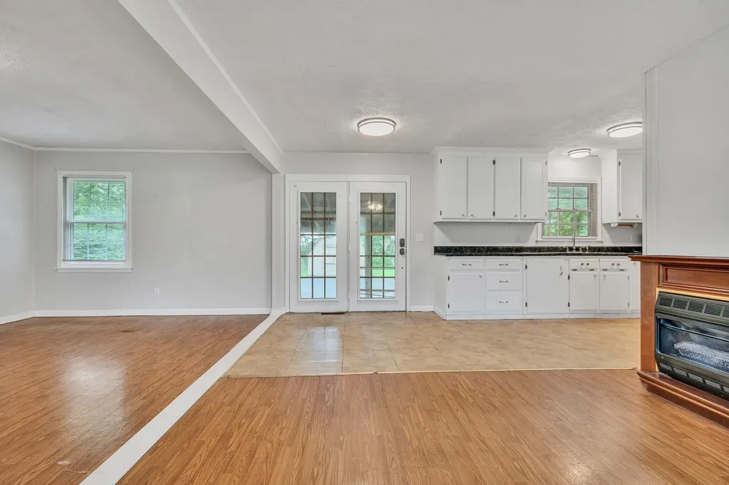 100 Kennel Road Dickson TN 37055