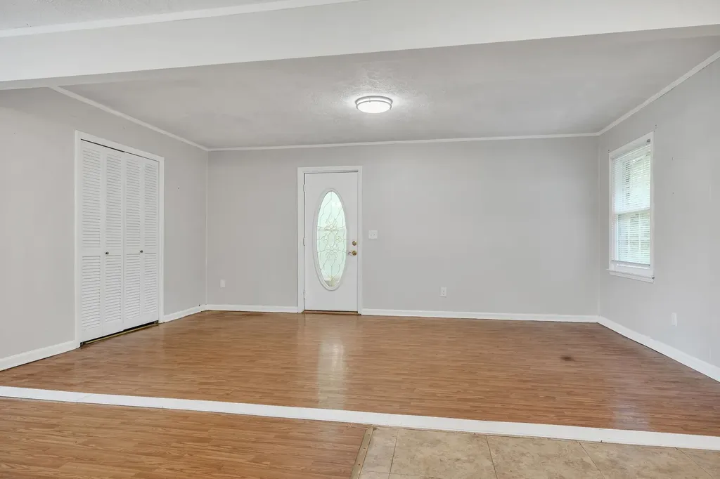 100 Kennel Road Dickson TN 37055