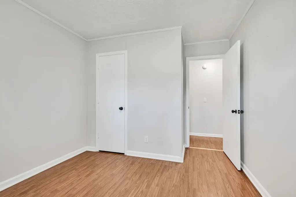 100 Kennel Road Dickson TN 37055