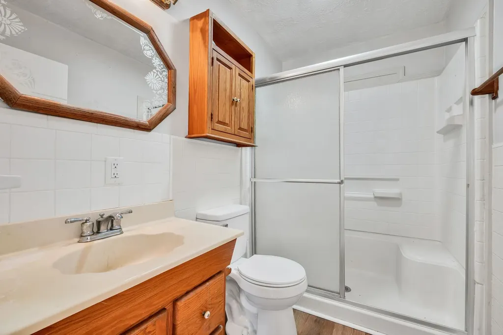100 Kennel Road Dickson TN 37055