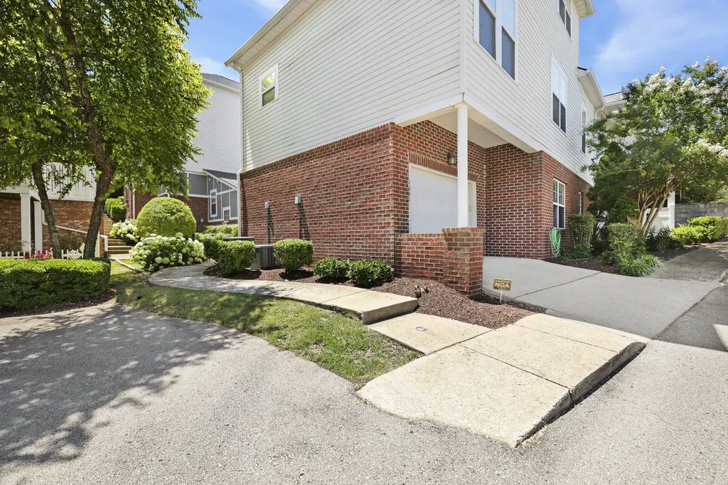 1001 Catamont Pass Nashville TN 37214