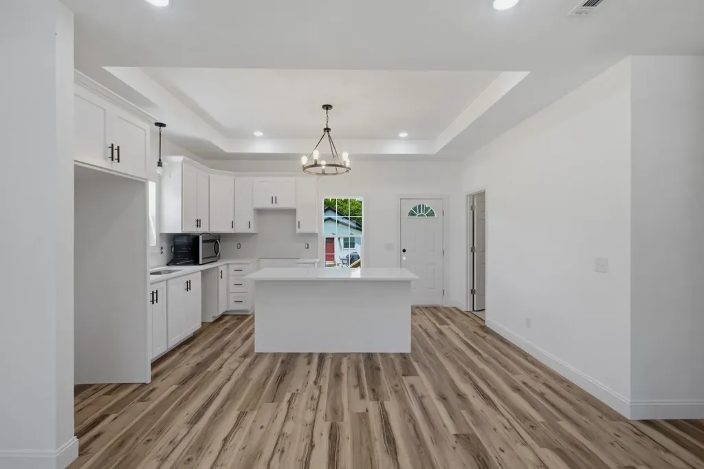 209 Armstrong Street Waverly TN 37185