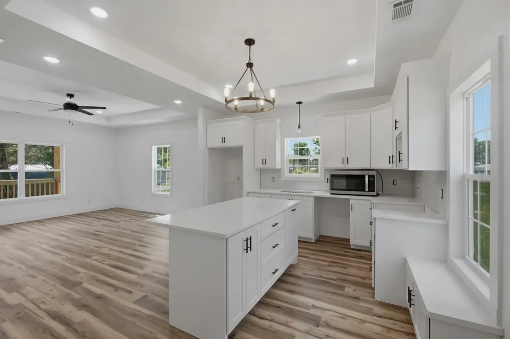 209 Armstrong Street Waverly TN 37185