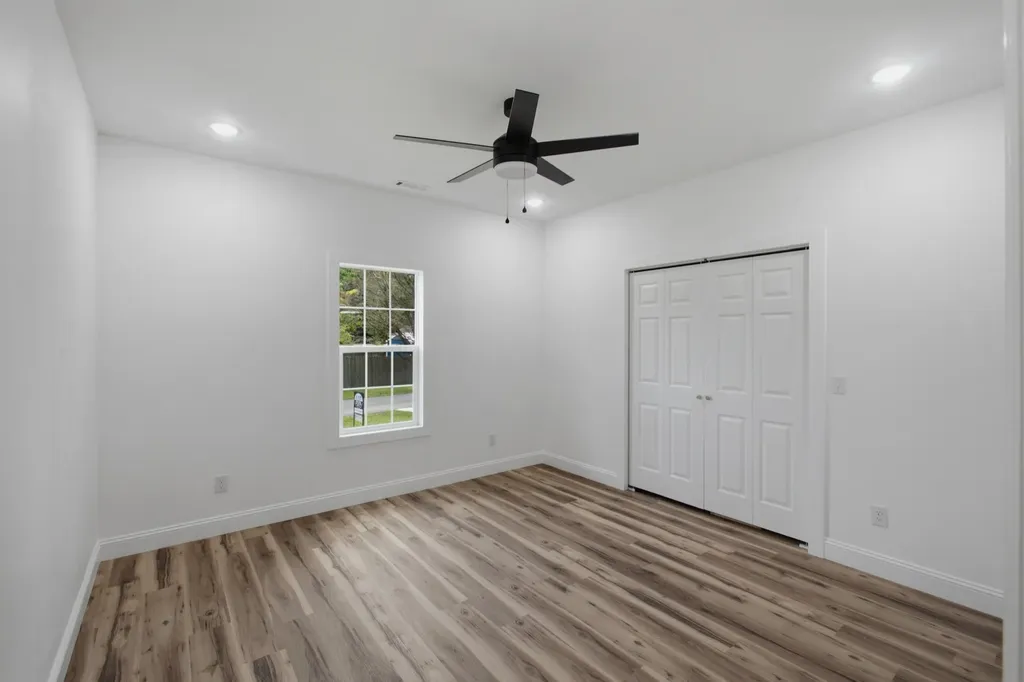 209 Armstrong Street Waverly TN 37185