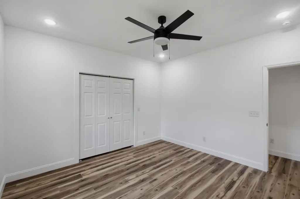 209 Armstrong Street Waverly TN 37185