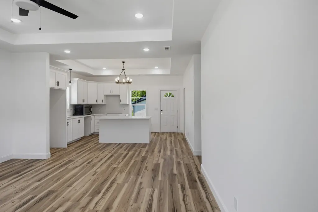 209 Armstrong Street Waverly TN 37185