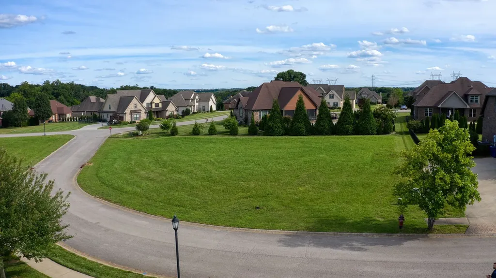 216 Hutchins Camp Trace Clarksville TN 37043