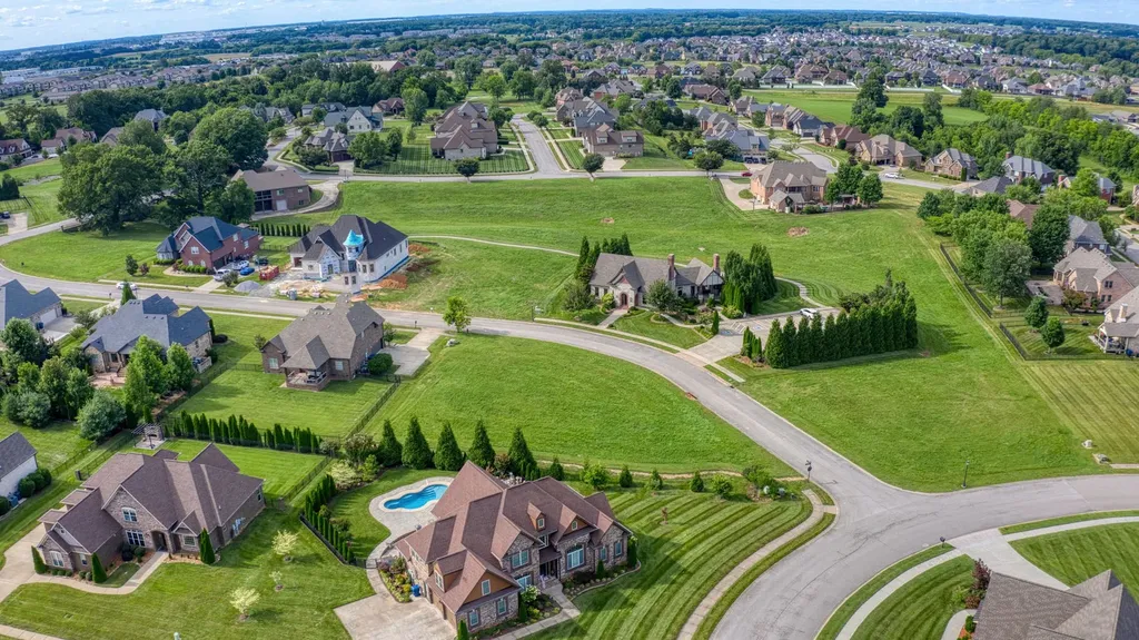 216 Hutchins Camp Trace Clarksville TN 37043