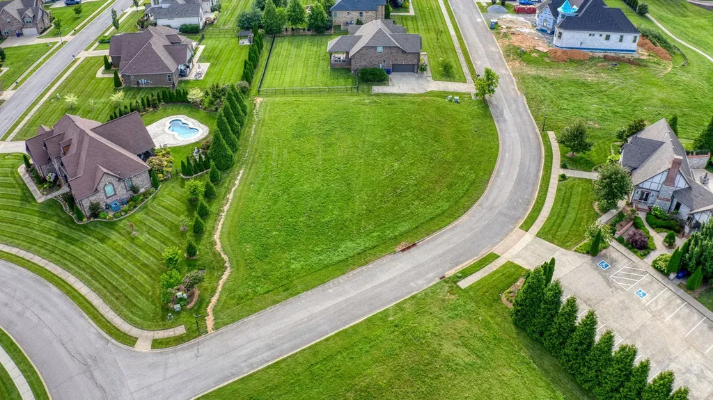 216 Hutchins Camp Trace Clarksville TN 37043