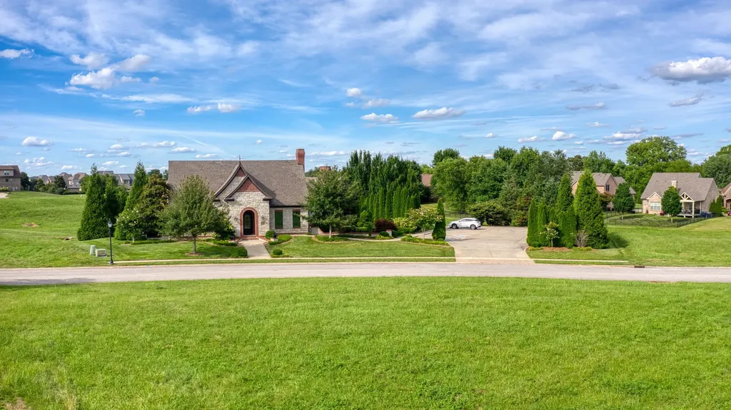 216 Hutchins Camp Trace Clarksville TN 37043