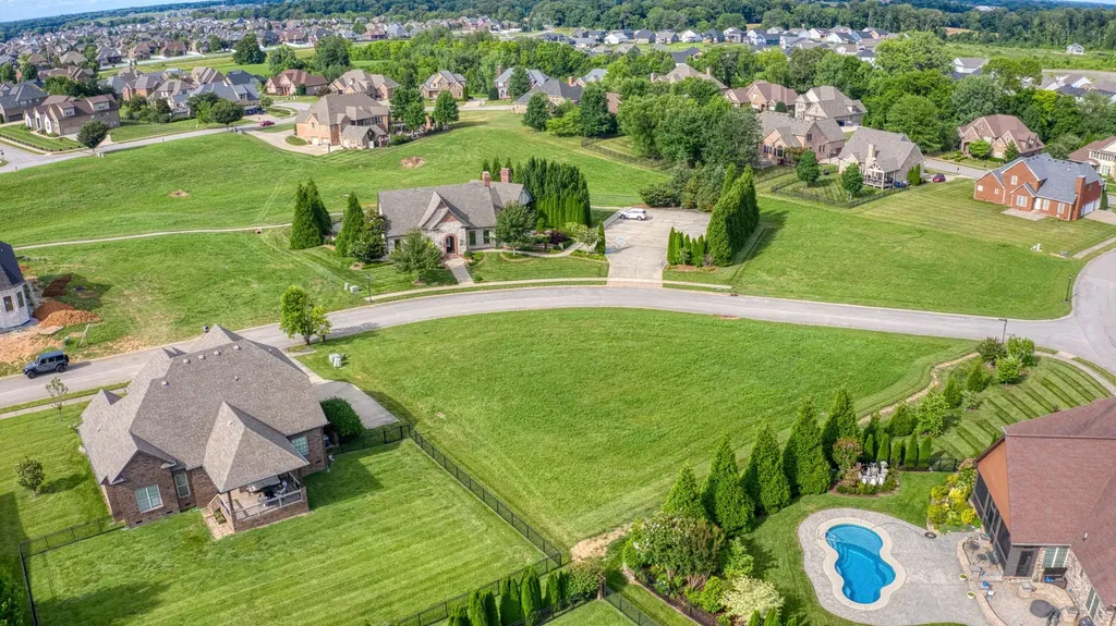 216 Hutchins Camp Trace Clarksville TN 37043