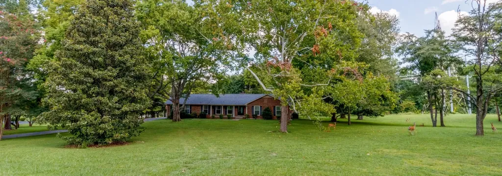 1735 Cedarcroft Drive Clarksville TN 37043