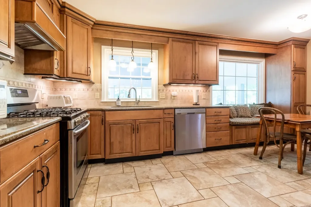 1735 Cedarcroft Drive Clarksville TN 37043