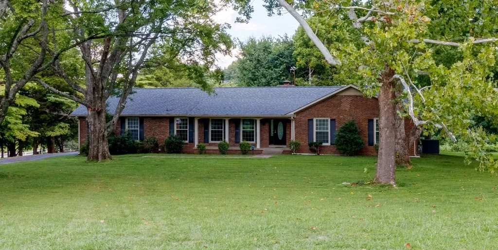 1735 Cedarcroft Drive Clarksville TN 37043