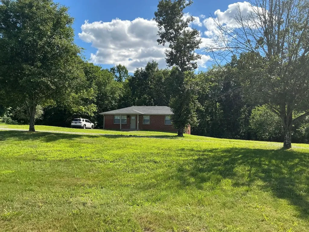 275 Attaway Road Clarksville TN 37040