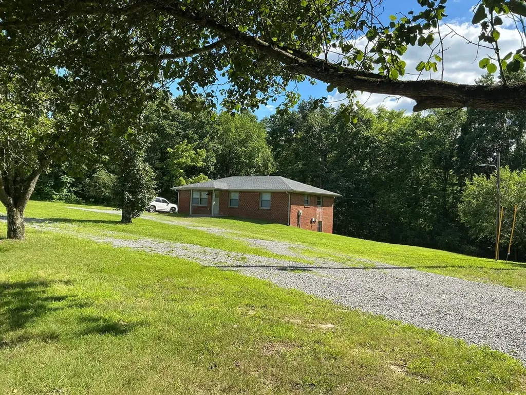 275 Attaway Road Clarksville TN 37040