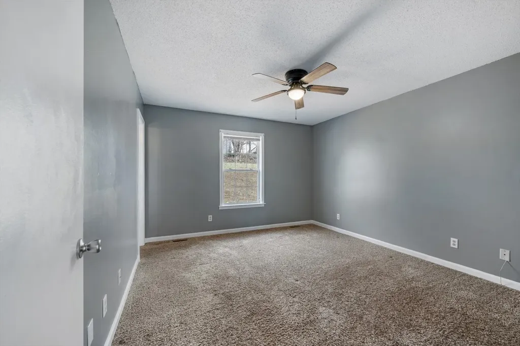 1007 Granny White Road Clarksville TN 37040