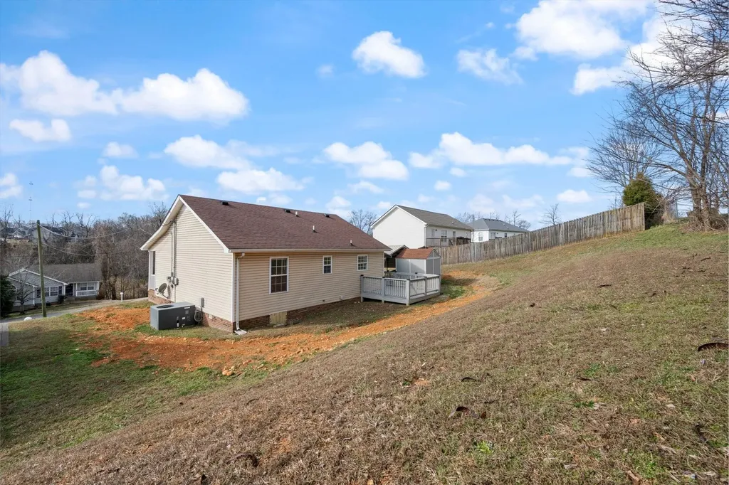 1007 Granny White Road Clarksville TN 37040