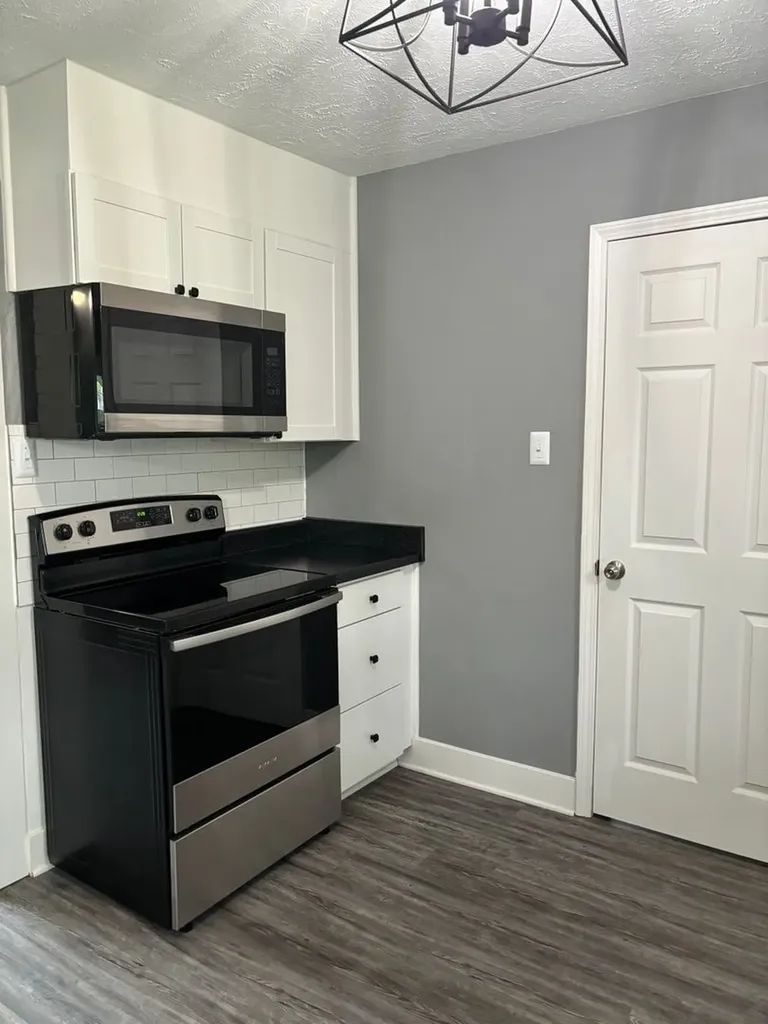135 N Meadow Drive Clarksville TN 37043