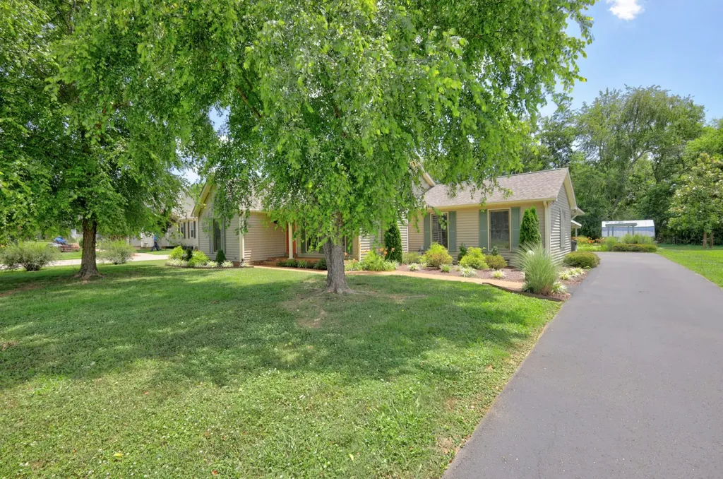 3215 Arthur Drive Murfreesboro TN 37127