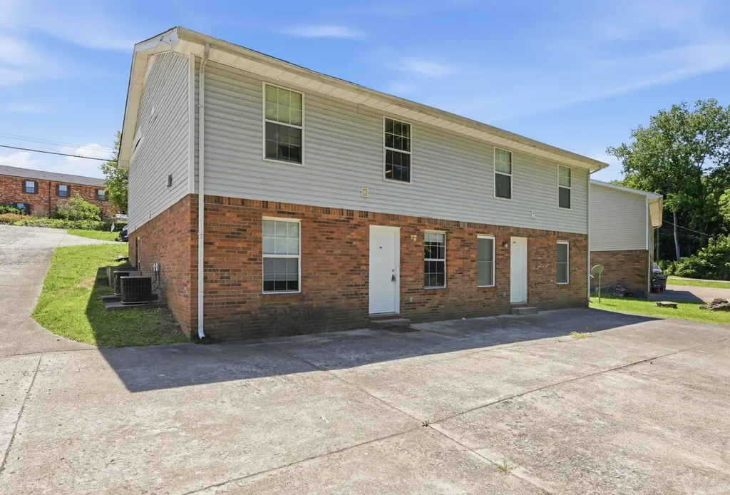 705 Peachers Drive Clarksville TN 37042