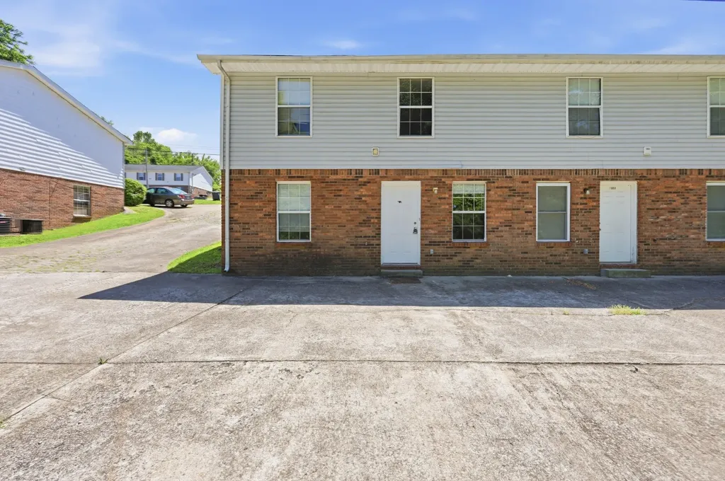 705 Peachers Drive Clarksville TN 37042