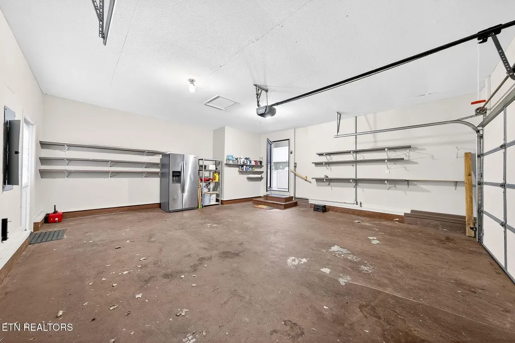 15 Ridge Crest Circle Crossville TN 38558