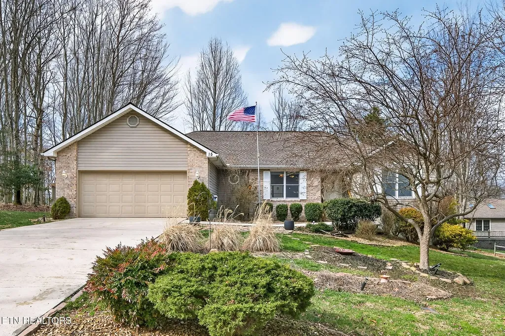 15 Ridge Crest Circle Crossville TN 38558