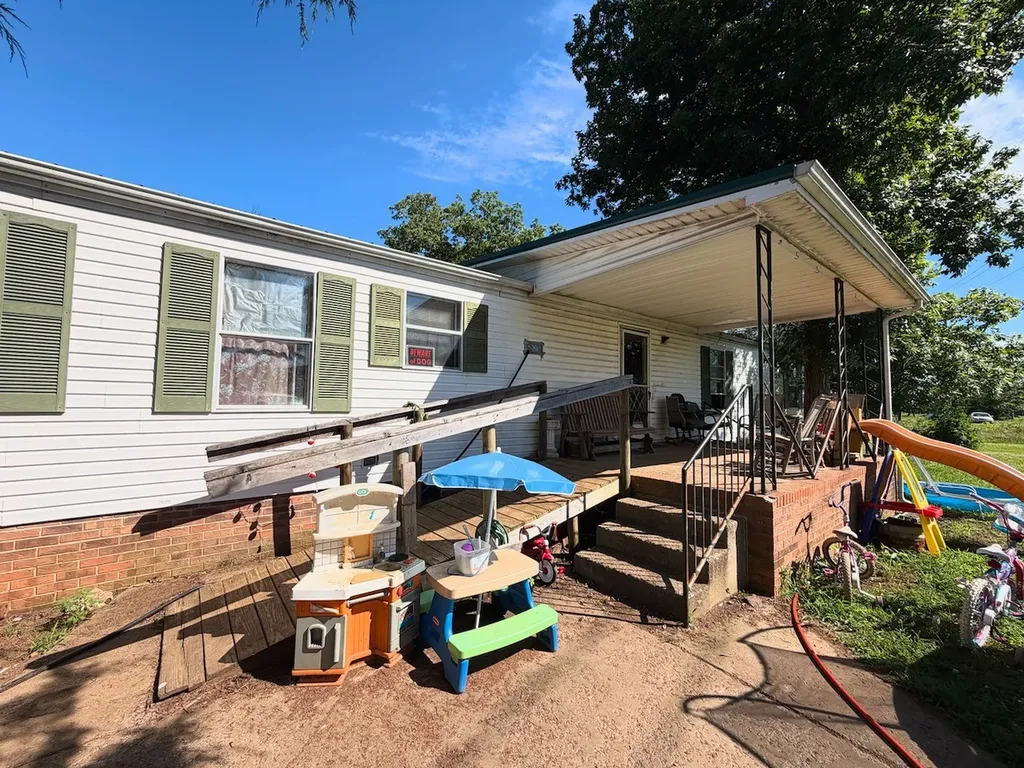 2399 Murray Kittrell Road Readyville TN 37149