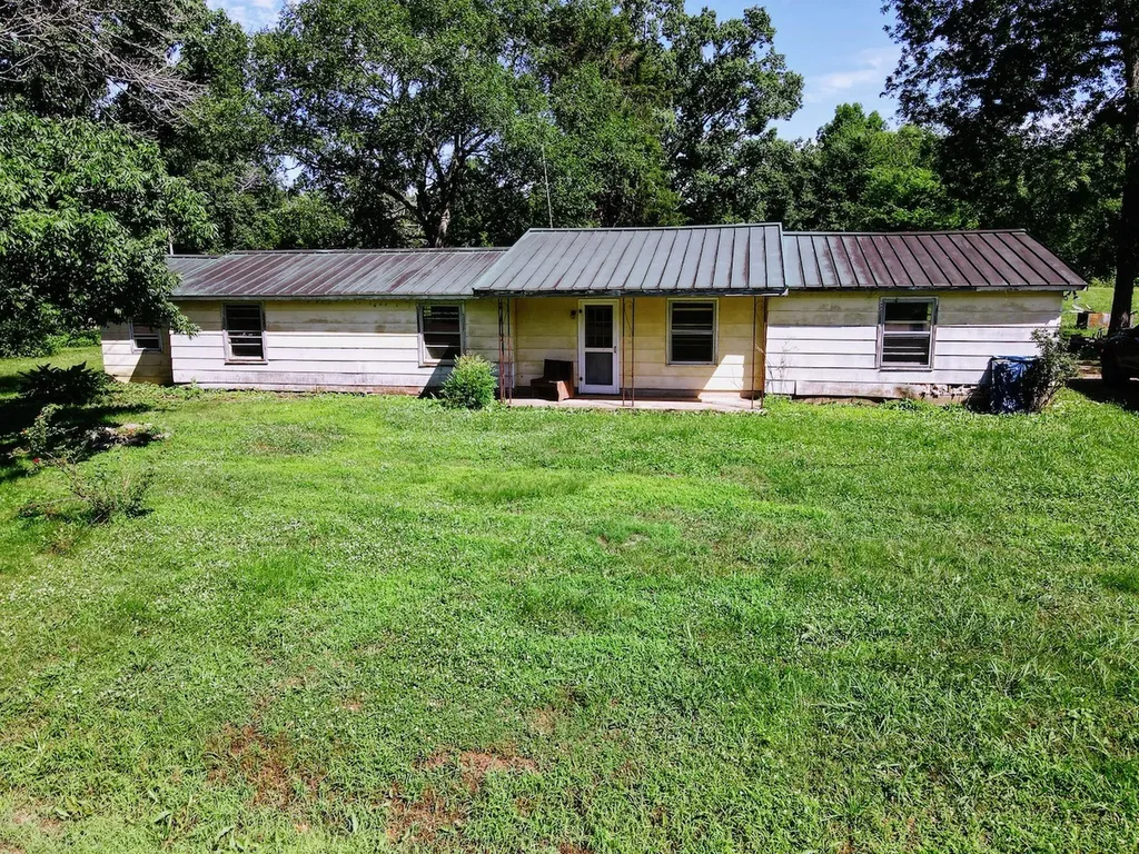 2399 Murray Kittrell Road Readyville TN 37149