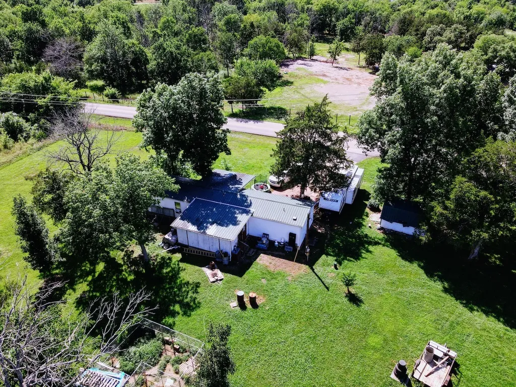 2399 Murray Kittrell Road Readyville TN 37149
