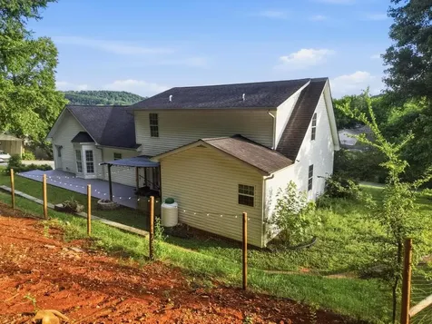 3142 Sparks Drive Cookeville TN 38506