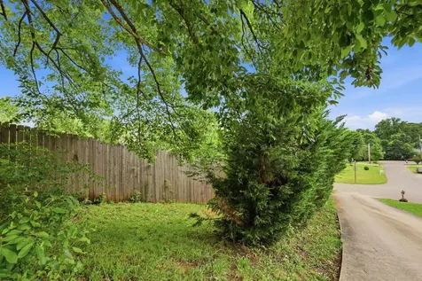3142 Sparks Drive Cookeville TN 38506