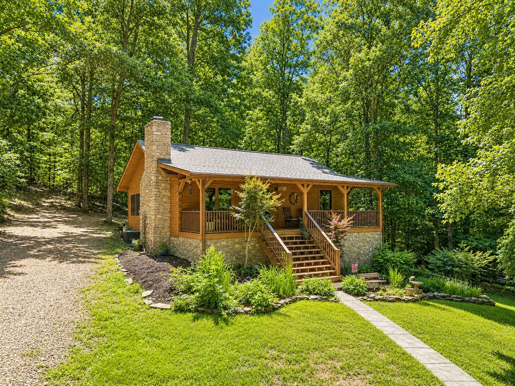 5833 Dewey Carr Road Bethpage TN 37022