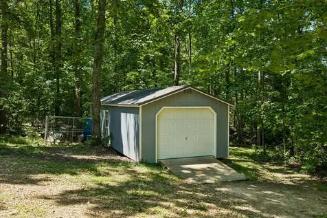5833 Dewey Carr Road Bethpage TN 37022
