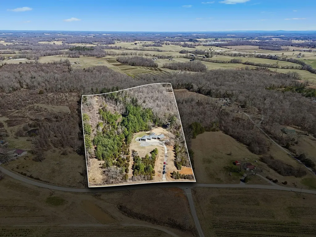 1372 Short Mountain Road Mcminnville TN 37110