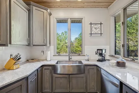 1372 Short Mountain Road Mcminnville TN 37110
