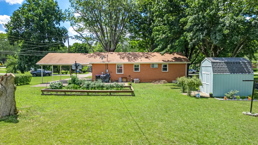 6002 Russell Drive Clarksville TN 37040
