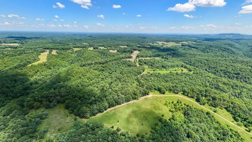 3772 Pea Ridge Road Liberty TN 37095