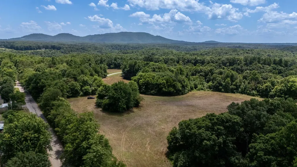 3772 Pea Ridge Road Liberty TN 37095